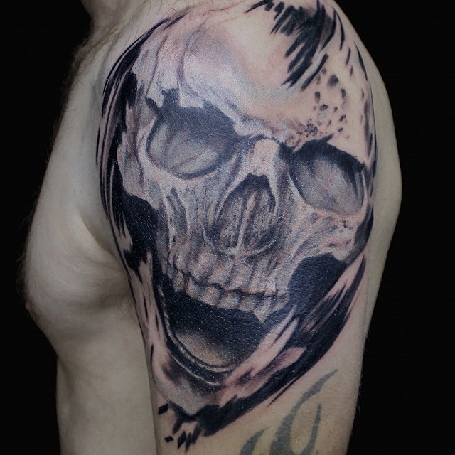 Skull tattoo, BW